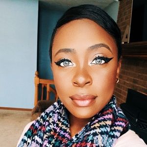 Meet your Posher, Deja